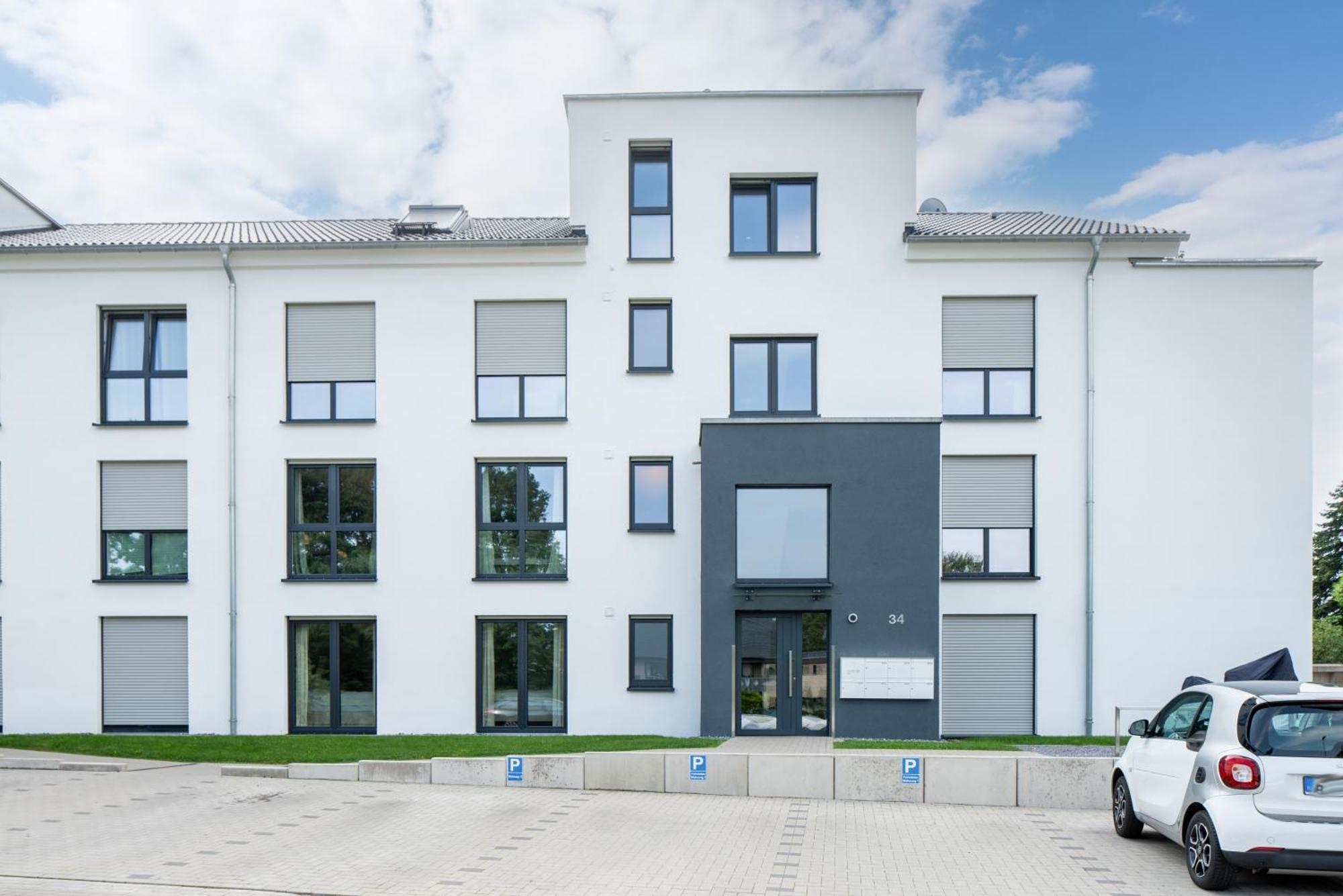 Fairmieten I Moderne Suite I Parkplatz ビーレフェルト エクステリア 写真
