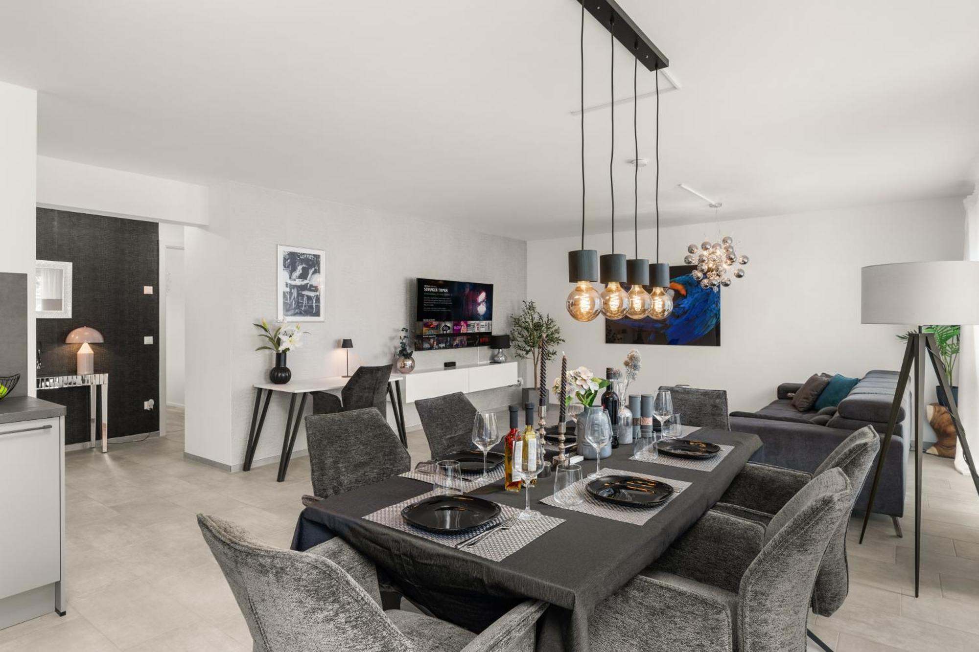 Fairmieten I Moderne Suite I Parkplatz ビーレフェルト エクステリア 写真