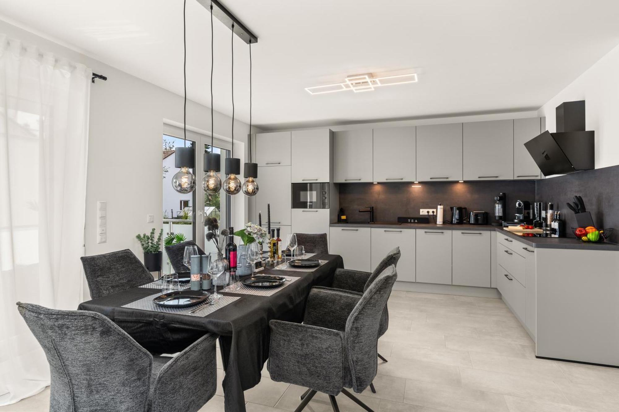 Fairmieten I Moderne Suite I Parkplatz ビーレフェルト エクステリア 写真