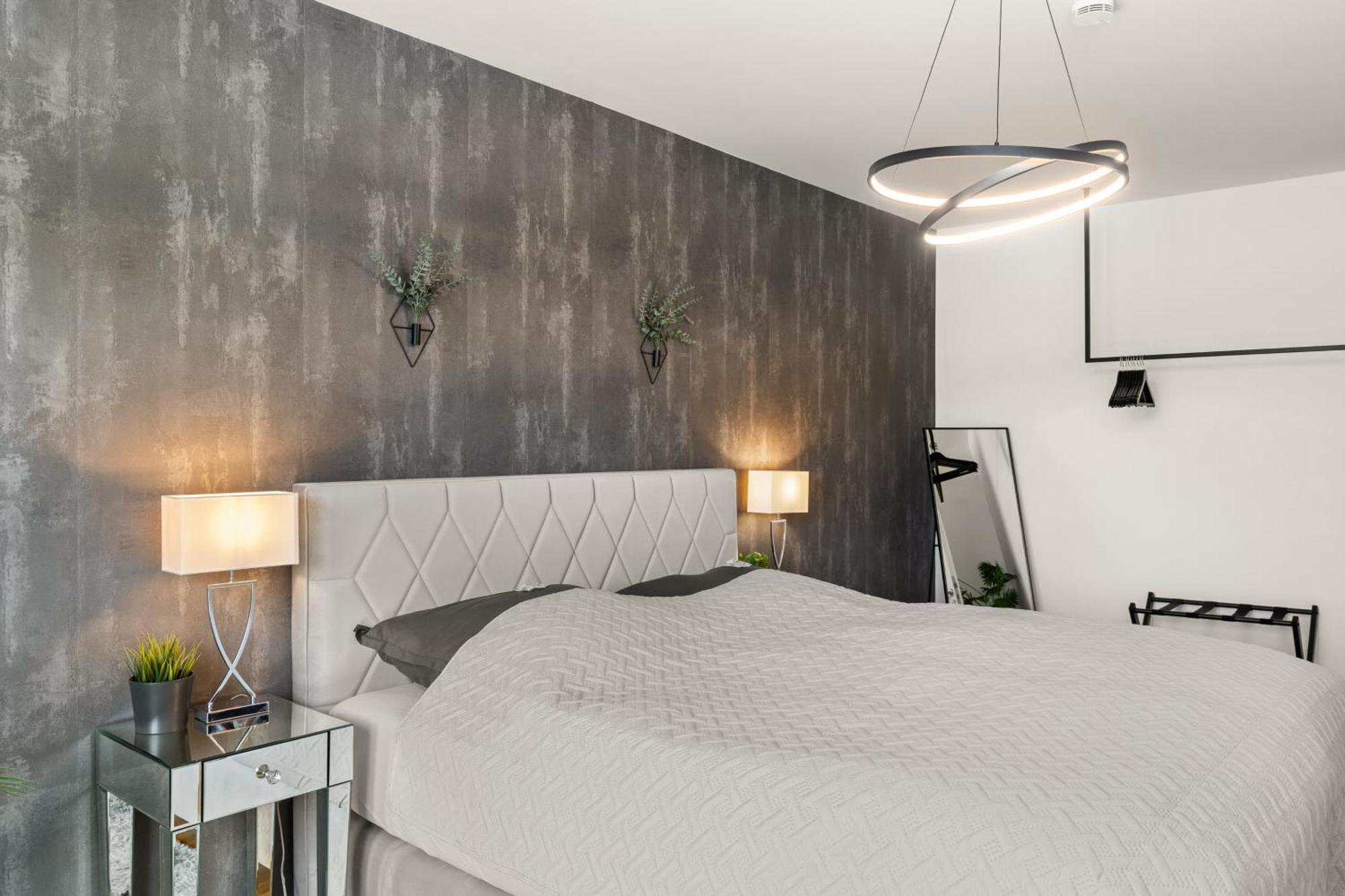 Fairmieten I Moderne Suite I Parkplatz ビーレフェルト エクステリア 写真